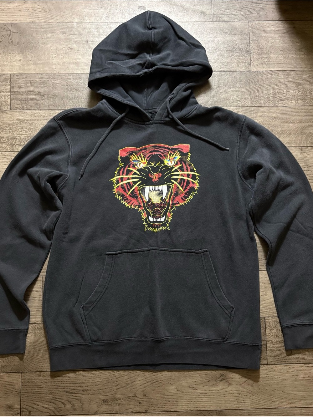 RVCA Black Pullover Hoodie with Multicolor Tiger Motif